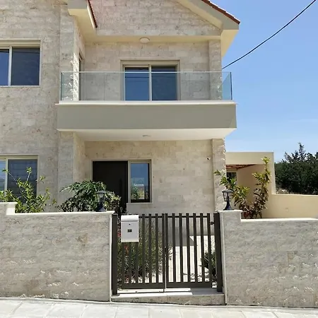 Villa Brand New 4 Bedroom In Palodeia Palodia